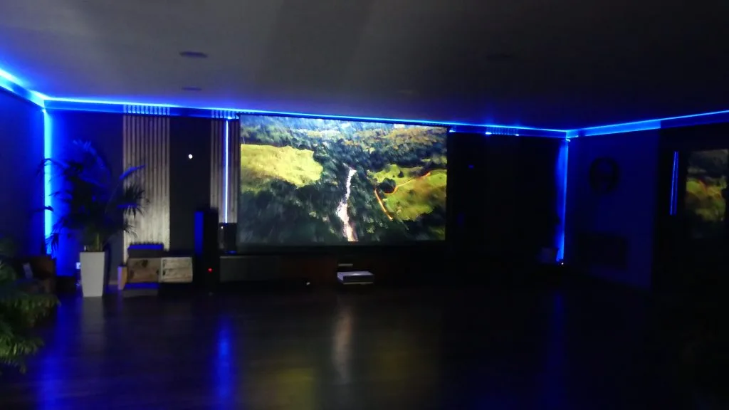 Salle Kalia Normandie — photo 13 : intérieur de la salle parquetée à Mouen